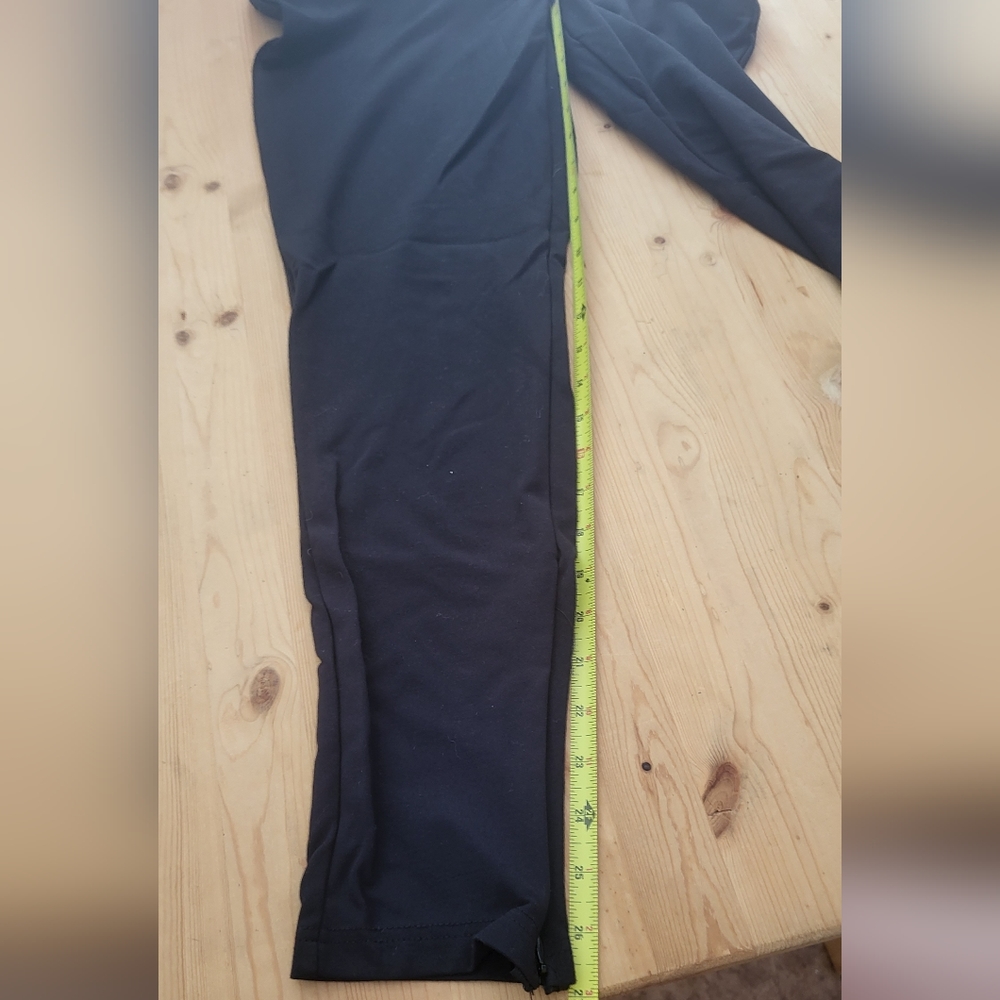 Fabletics leggings - Picture 7 of 7